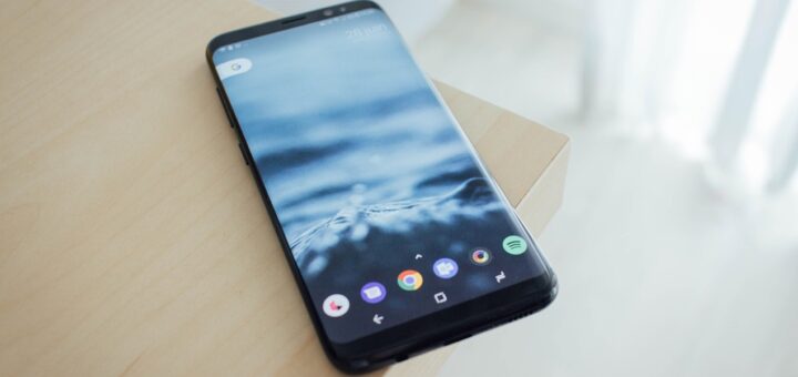 How to Save Contacts on a Samsung Android Phone