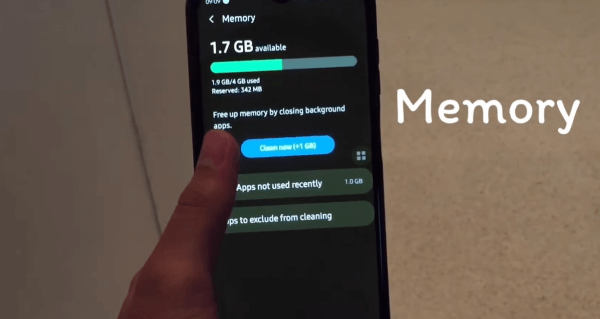 How to check the memory on Samsung Android 4.2