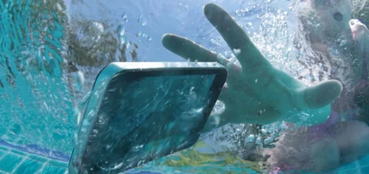 What to do if you ever drop your phone in saltwater